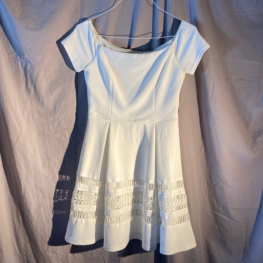 Women’s M white cocktail mini dress